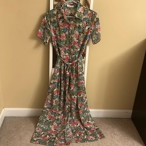 Floral button down maxi long dress size small